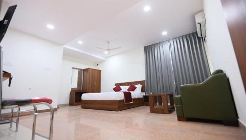 Informacje - NO 7 Grandeur Hotel