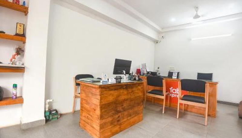 Recepcja - FabHotel Holiday Suites - Nr Benaulim Beach