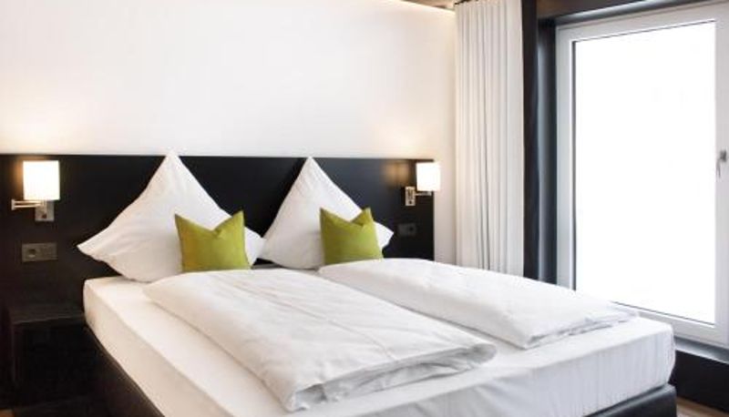 Info - FG Hotel by WMM Hotels