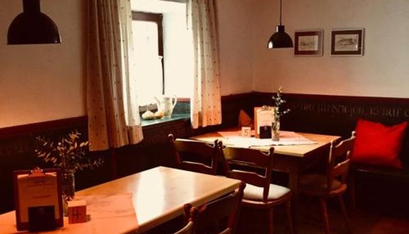 Info - Bründling-Alm Berggasthof auf 1167m auf dem Hochfelln