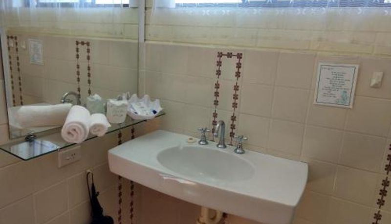 Cuarto de baño - Goldrush Motel Young CBD