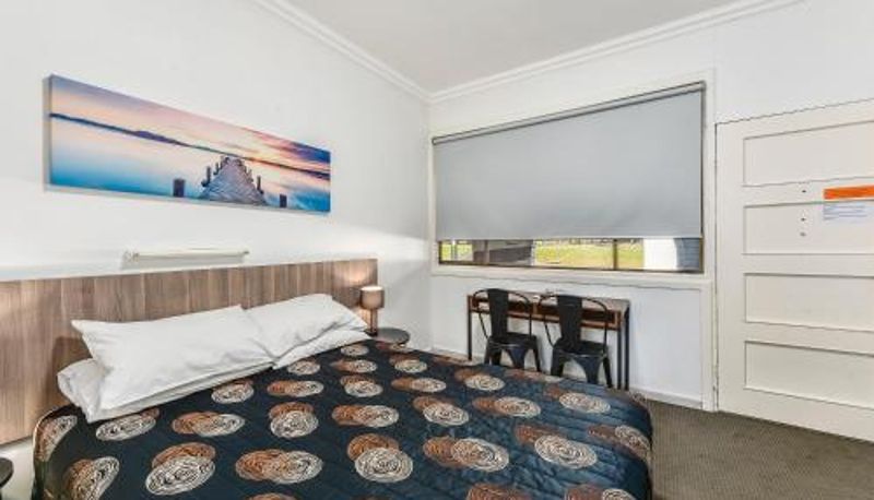 Zimmer - Rest Motels