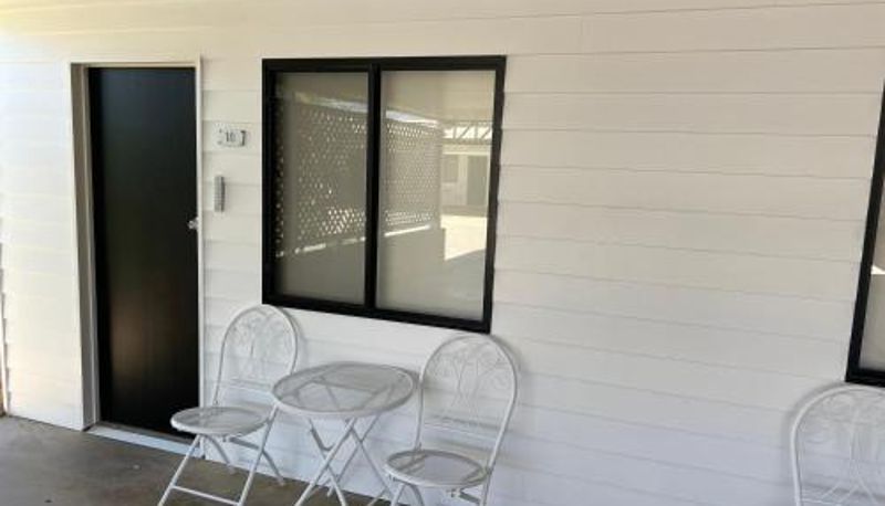 Habitación estándar - short walk to Town shaded park Abajaz Motor Inn-Pool