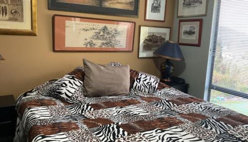 Info - Bob Brown Room Art House
