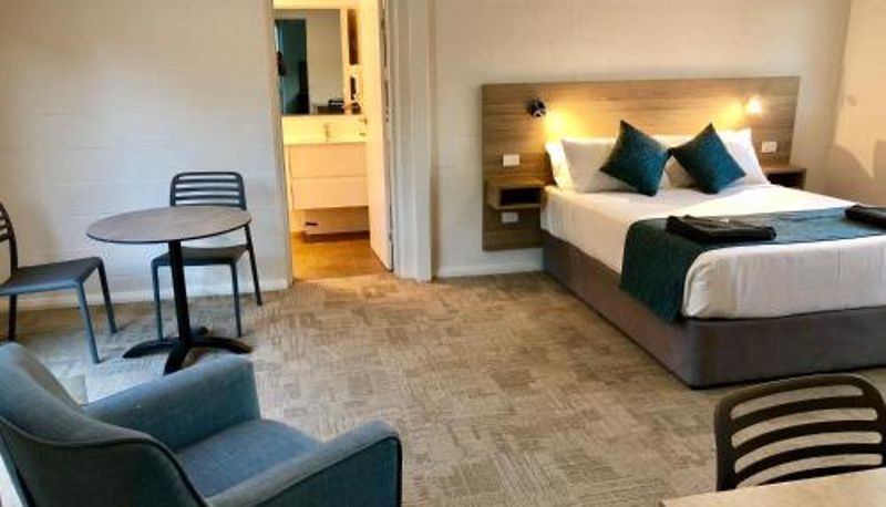 Room - Gundagai Tourist Suites