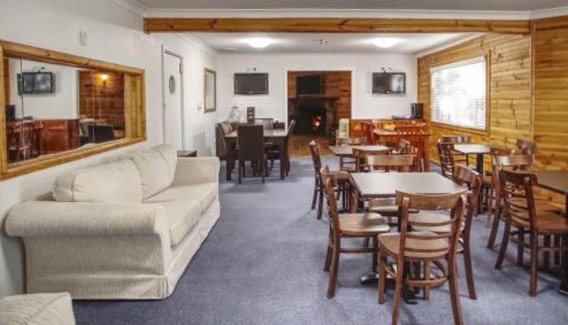 Sala śniadaniowa w restauracji - Selwyn Star Motel