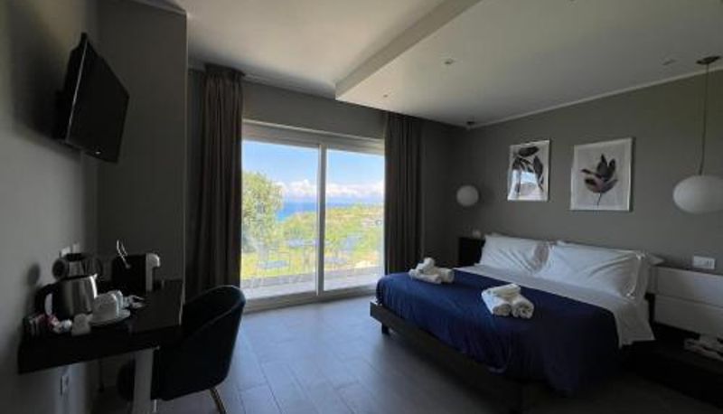 Room - Aurantia - Mediterranean Tale