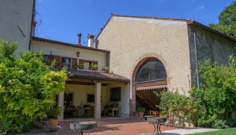 Info - Palazzetto Ardi