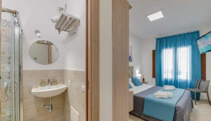 Standard room - NottInCentro -Guest House-