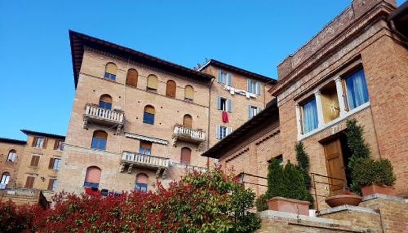 Area esterna dell'hotel - Villa del Sole Siena