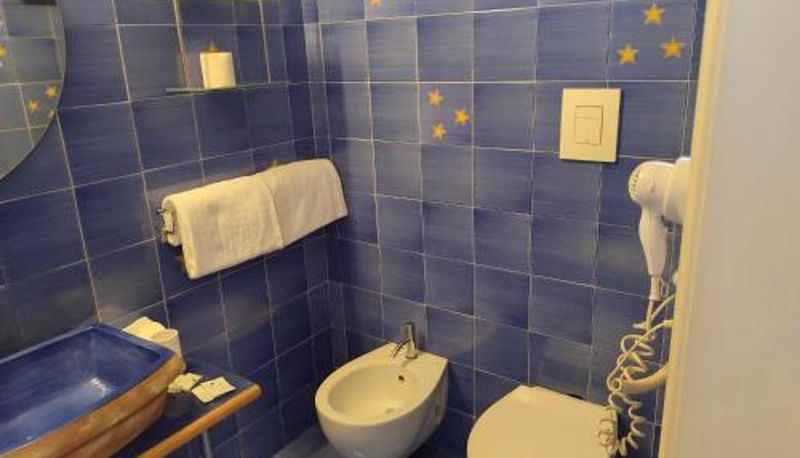 Badkamer - B&B Mini Hotel Incity-close train station and port-