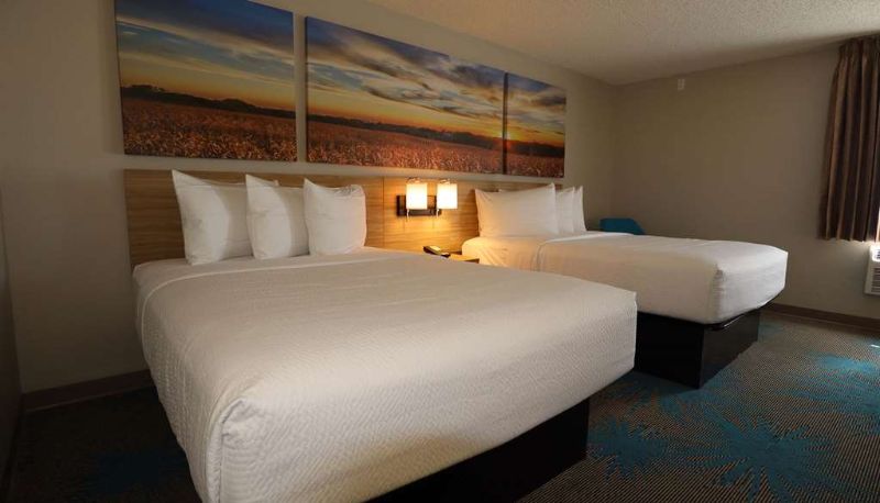 Camera - Days Inn by Wyndham Mandan Bismarck Area