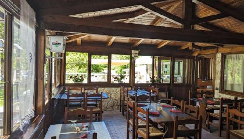 Frühstücksraum innerhalb des Restaurants - Hotel il Rifugio del Lupo scanno