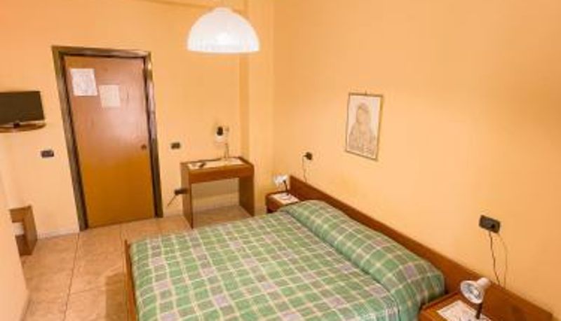 Info - HOTEL 1+1 di C.Costabile & f.lli