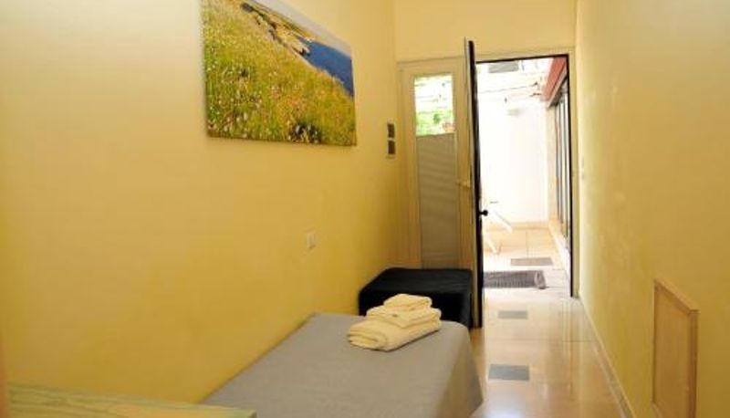 Info - Cala Dei Normanni - Camere sul Lungomare