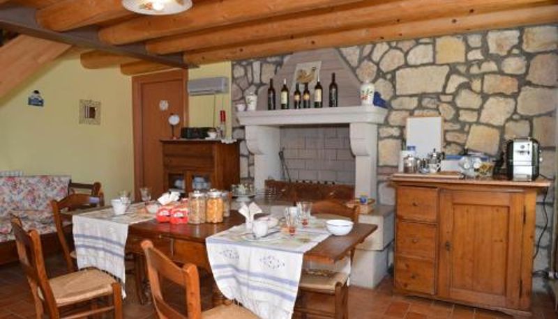 Info - ANTICA CORTE AL MOLINO di Roberto Mazzi Winery- Adults Only