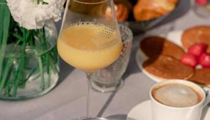 Salle de petit-déjeuner dans le restaurant - Relais Montepepe Winery & Spa