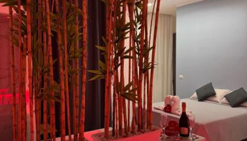 Standard room - Lady Mary's Luxury Suites