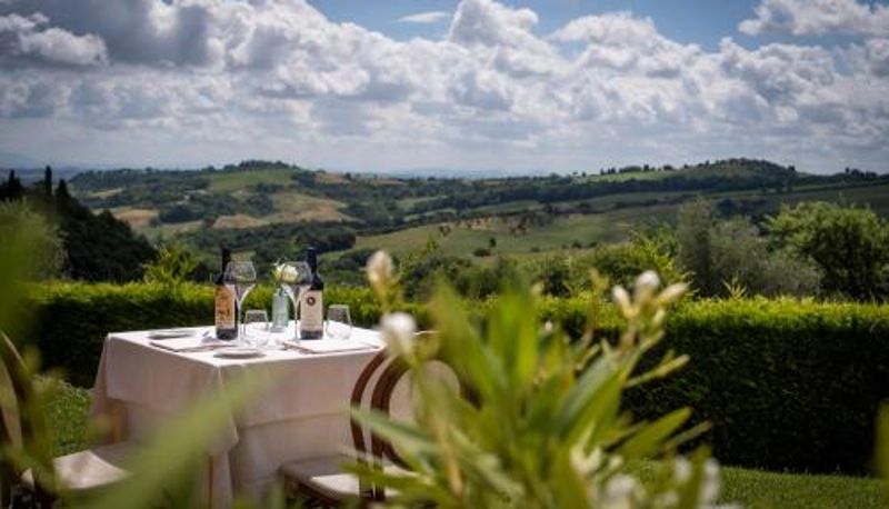 Salle de petit-déjeuner dans le restaurant - Poggio Paradiso Resort & Spa
