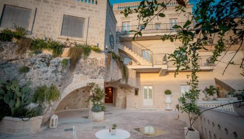 Info - Tufo Bianco Relais