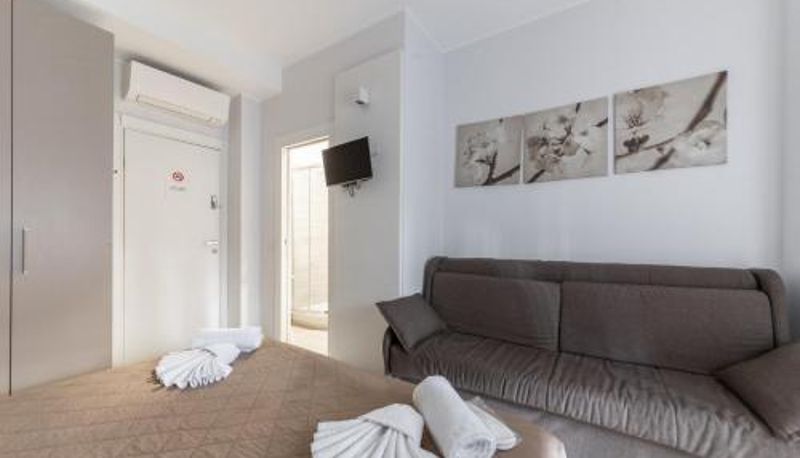 Info - CHEZROMYK the Kosher B&B