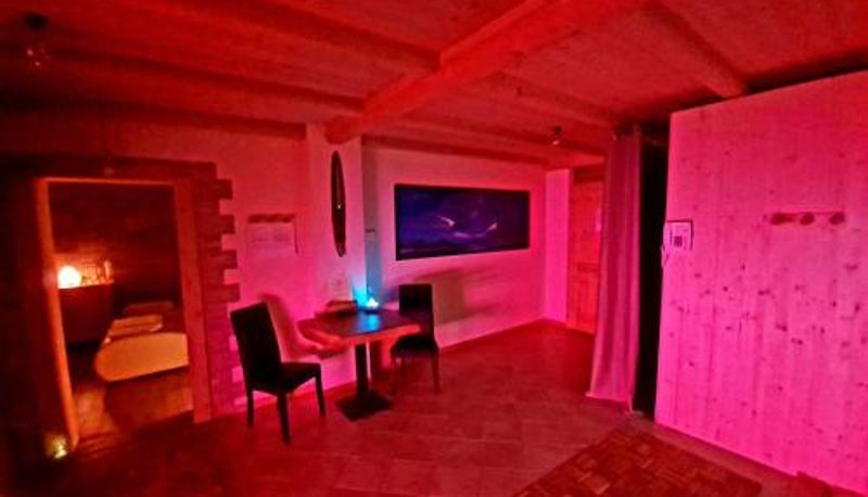 Info - Chalet Chapeau RaR
