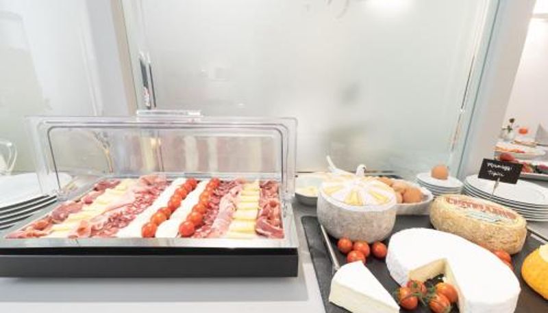 Sala prima colazione all'interno del ristorante - Antico Borgo B&B Cannobio