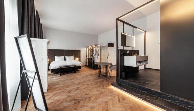 Suite - META SUITES historic city living