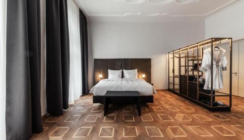 Suite - META SUITES historic city living