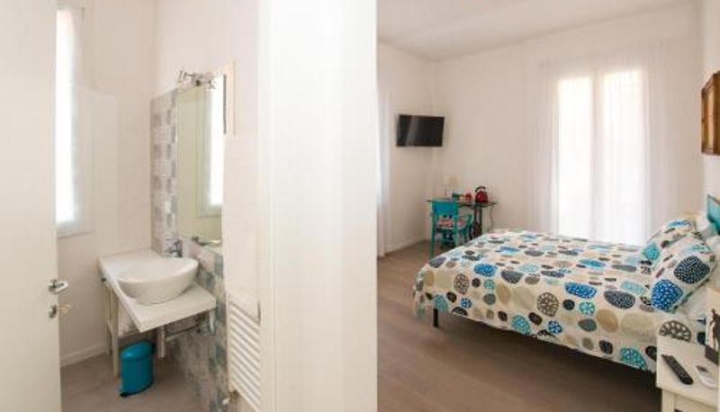 Habitación - Ramo Rosso di Paolo Natalini
