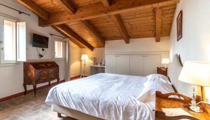 Tripla - Casa Isolani Charming Guest House Santo Stefano