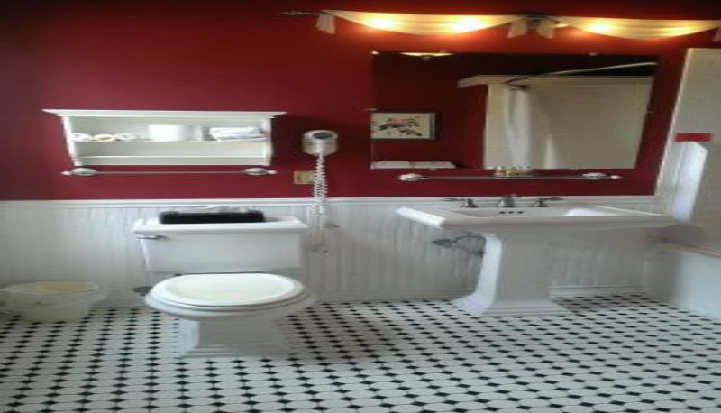Badezimmer - Connor Hotel