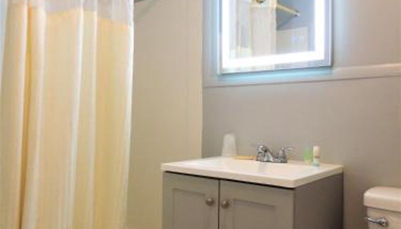 Banyo - Windsor Motel