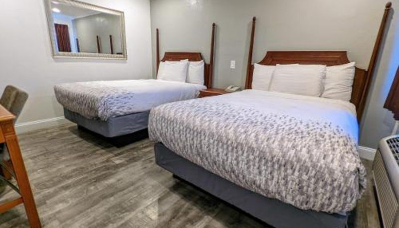 Zimmer - Deluxe Inn