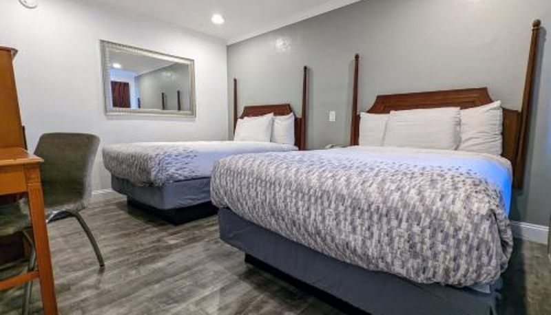 Zimmer - Deluxe Inn