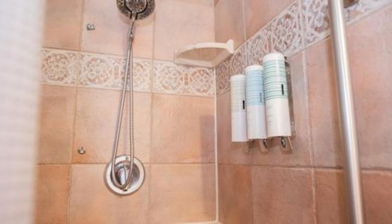 Standart oda - Meranova Guest Inn