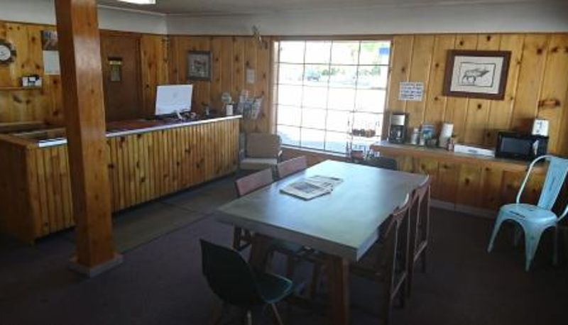 Info - Caribou Lodge and Motel