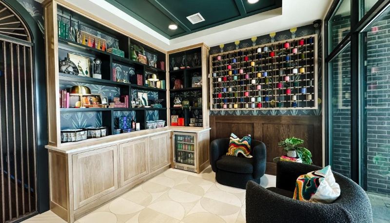 Bar - The Carpentry Hotel