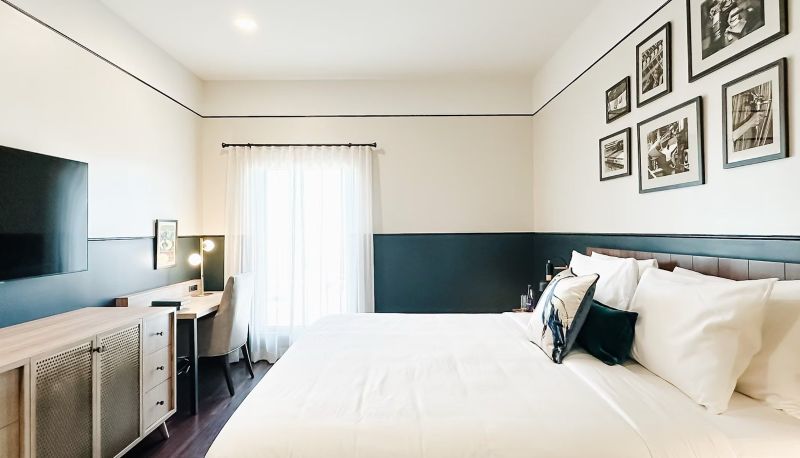 Room - The Carpentry Hotel
