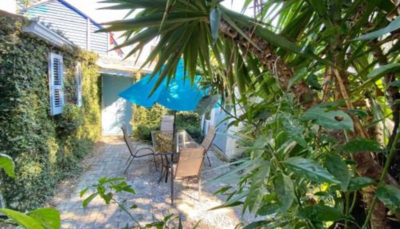 Info - Antonine Apartment Upper Garden District