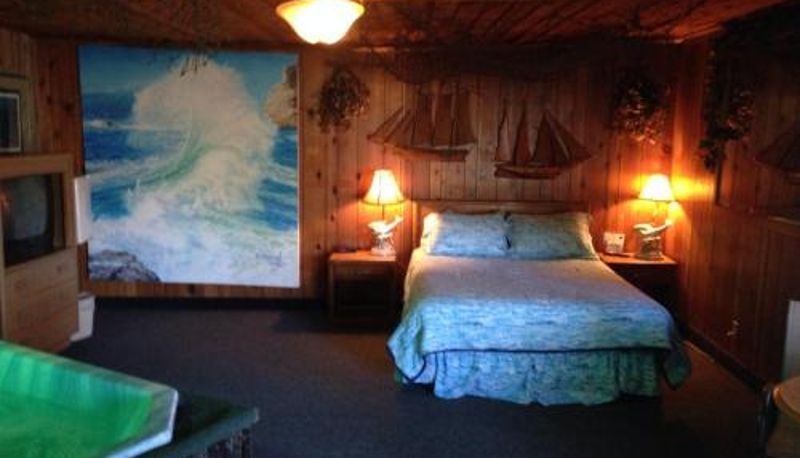 Zimmer - Bennett Bay Inn