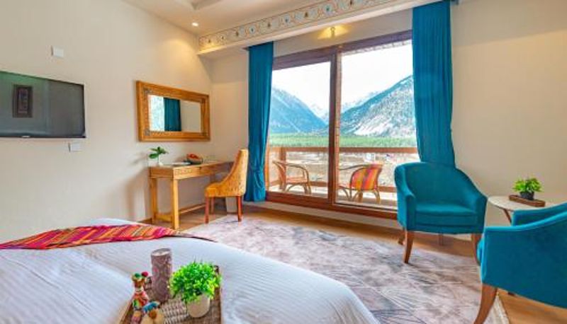 Info - Zen Luxus Royal Serene Resort