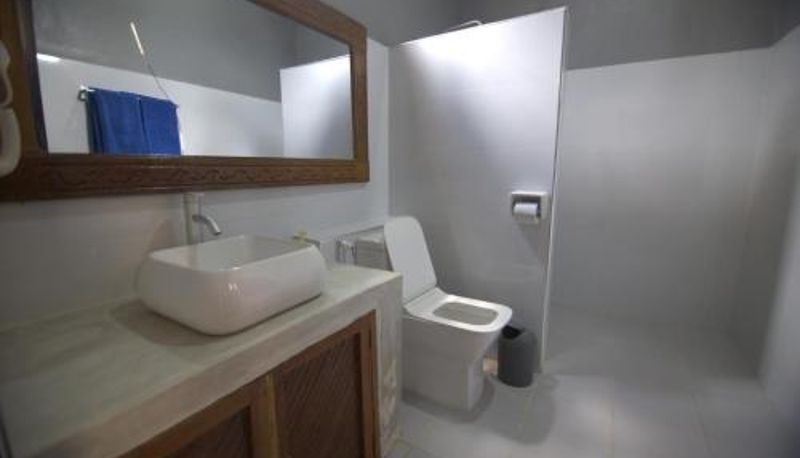 Bagno - Mafia Dream Hotel