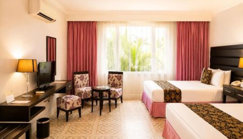 Suite - Fiesta Garden Hotel