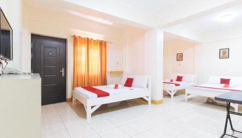 Aile odası - RedDoorz @ Golden Skye Hotel Guagua