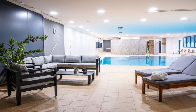 Piscine - Feel Good Hotel