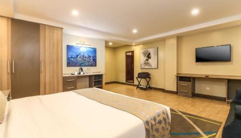 Zimmer - Dallas Premiere Hotel