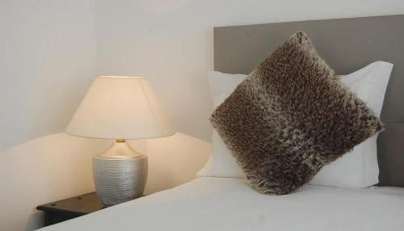 Zimmer - Suites Inn Lagos