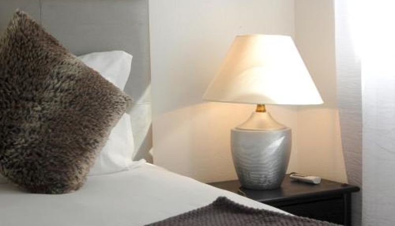 Zimmer - Suites Inn Lagos