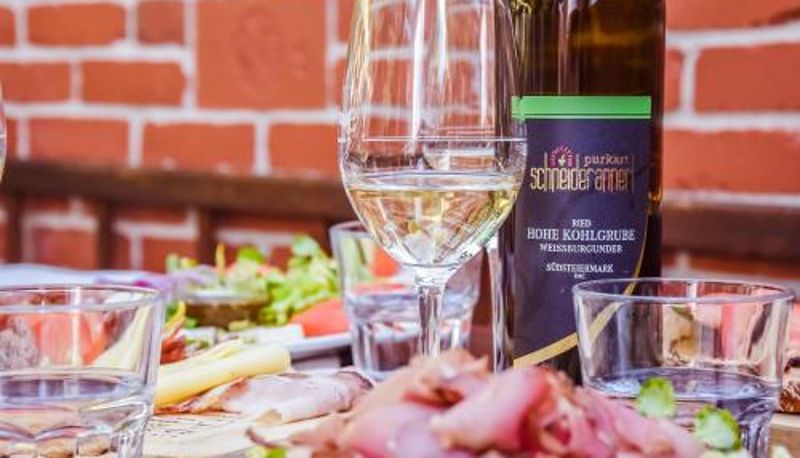 Ontbijtzaal in het restaurant - Weingut Buschenschank Schneiderannerl